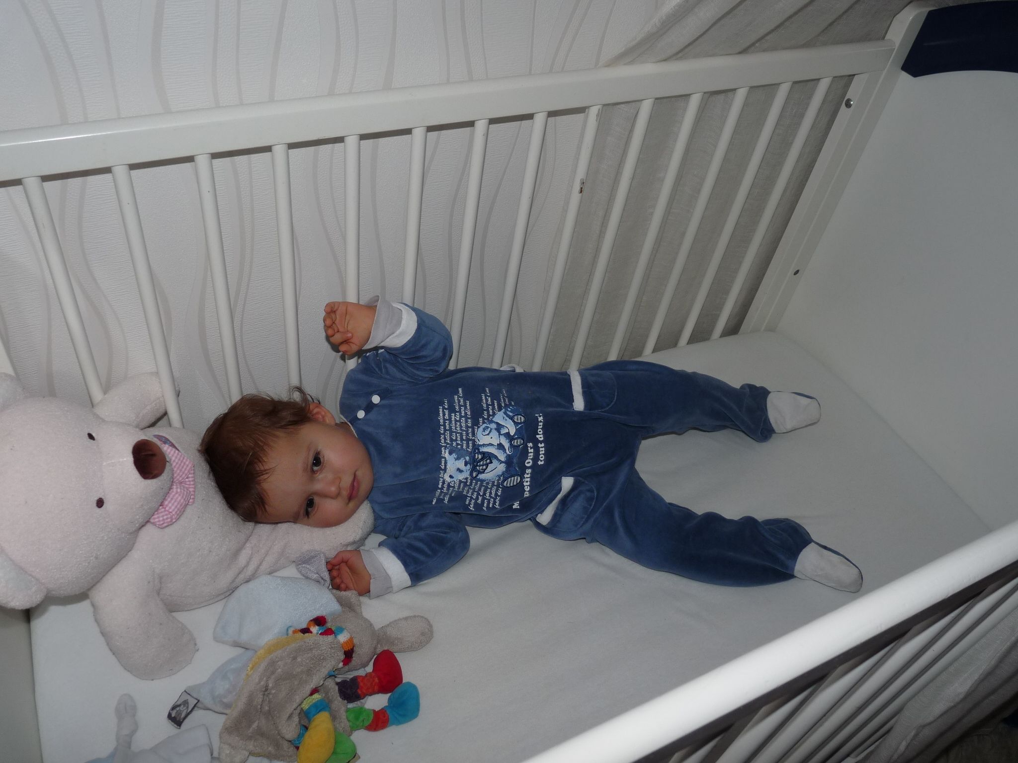 Ma Fille Voit Une Dame Dans Sa Chambre DANS SA NOUVELLE CHAMBRE